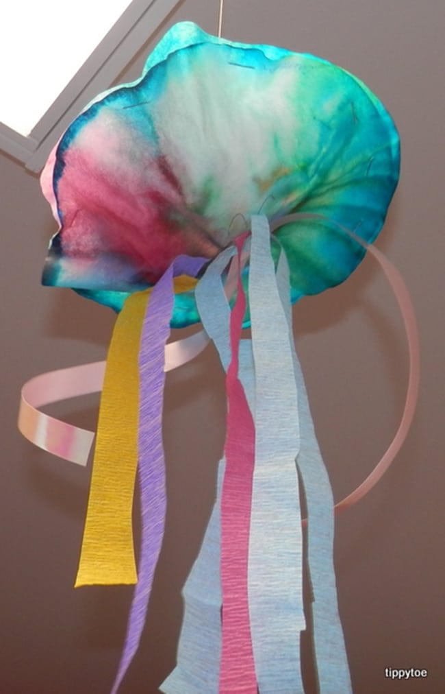 14 Stunning Classroom Decorating Ideas to Make Your Classroom Sparkle Coffee Filter Jellyfish - Teach Junkie